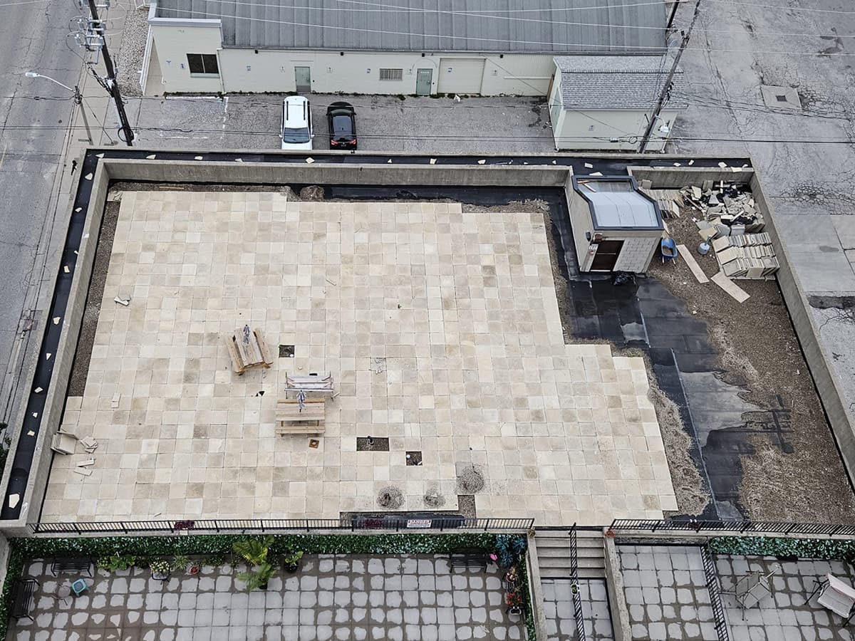 Window installation from swing stage